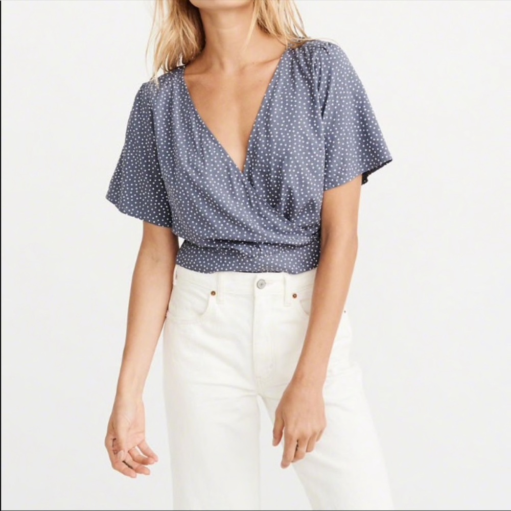 Abercrombie & Fitch tie back wrap top